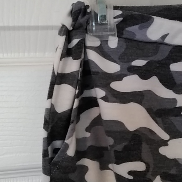 Camo Pants - Picture 3 of 3